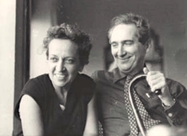 Mário Pedrosa e Mary em Bombaim (Índia), em 1959